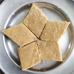 A picture of Sukhdi.