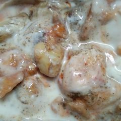 A picture of Dahi bhale Chat.