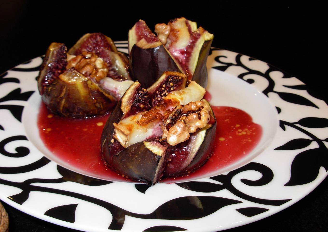 Figues rôties au chèvre et vinaigre balsamique