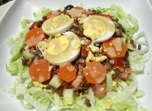 Una foto de Ensalada de lentejas con vinagreta de tahin
