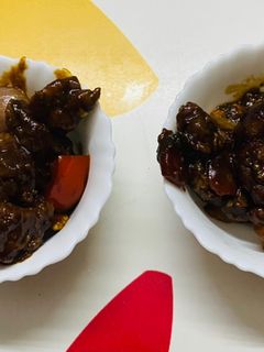 चिल्ली चिकन (chilli chicken recipe in Hindi) रेसिपी मुख्य फोटो