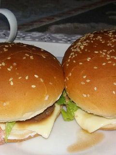 صورة لوصفة برغر لحمة لذيذ 😉