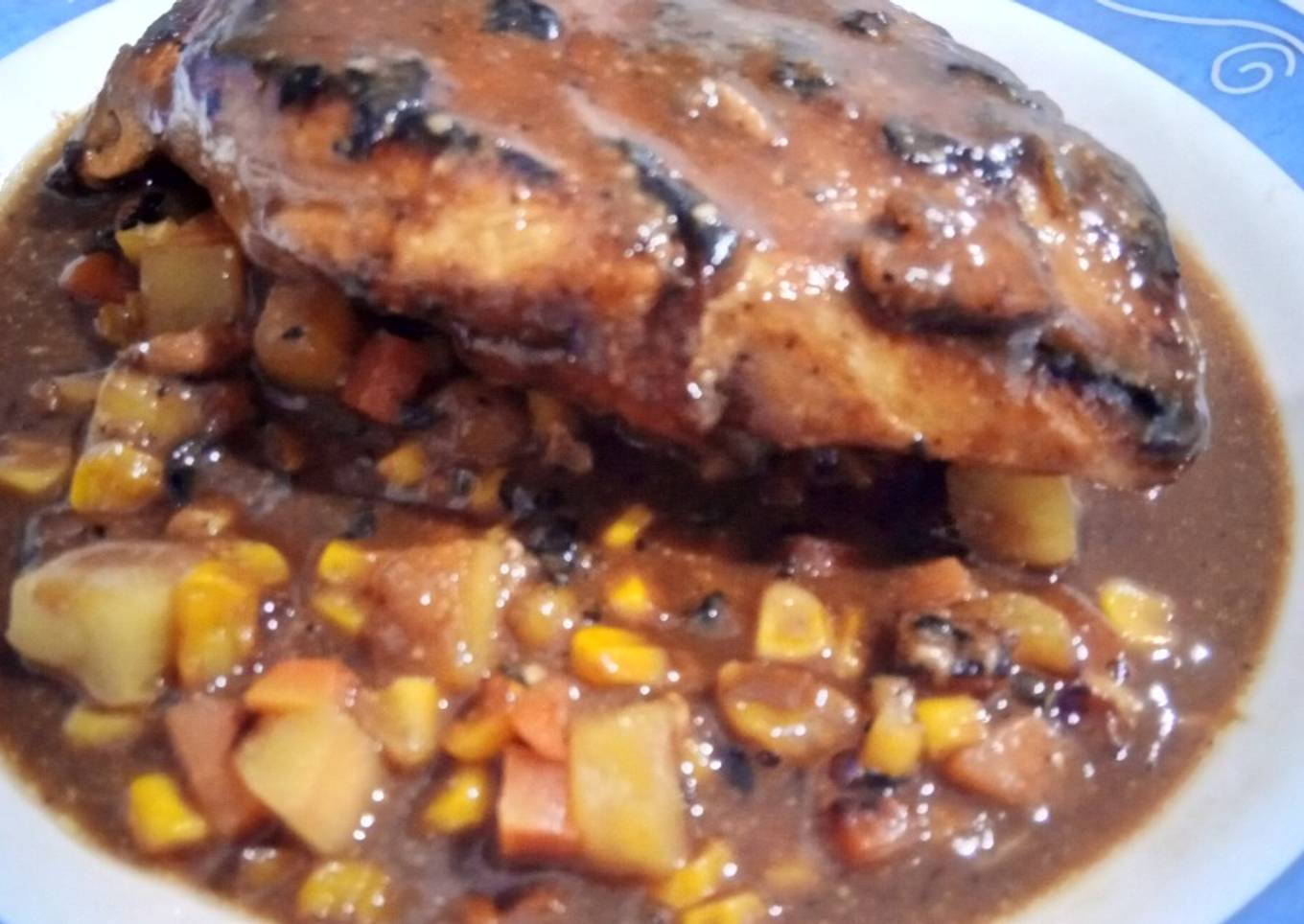 Pechugas de Pollo con Salsa de Ostras, Naranja, P.x y Miel con Zanahorias, Manzana y Maíz al Wok