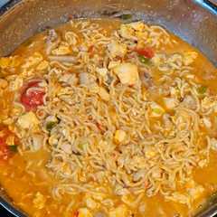 A picture of Mie Nyemek.