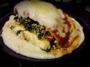 Una foto de lasagna de pollo