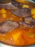 مكعبات بطاطس بصلصة الطماطم 🥔🥘