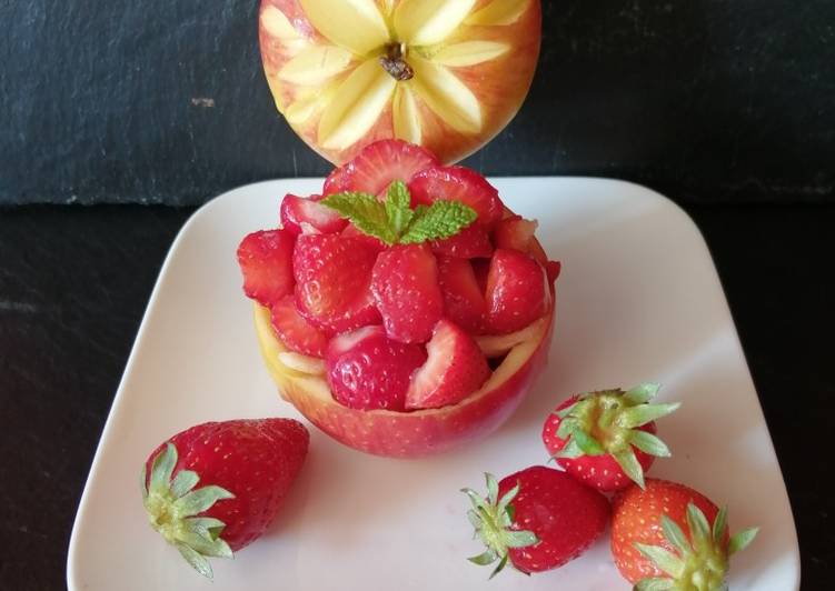 🍓Fraise au sucre dans son ramequin de pomme🍎