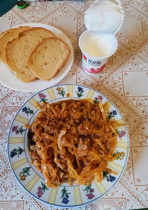 Húsos édeskáposzta gerslivel recept fotója