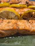 Salmón en Salsa de Limón y Ajo