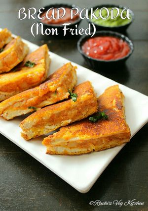 A picture of Bread Pakoda (Non Fried).