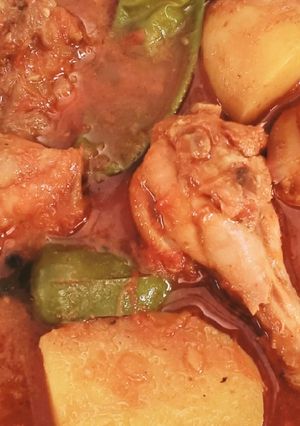 A picture of Chicken Aloo Curry.