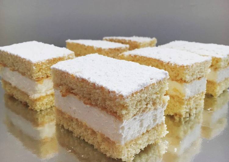 Steps to Make Veloce Torta paradiso con crema al latte