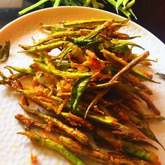 A picture of Crispy Cluster beans.