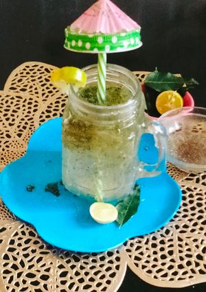 A picture of Limited Chia seeds Mint Drink 🍻.