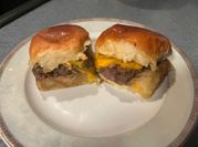 A picture of hawaiian rolls