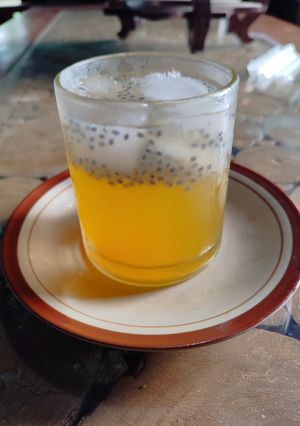 Foto resep Es Jeruk Selasih