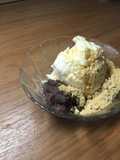 ไอติมวานิลาโรยผงคินาโกะ
