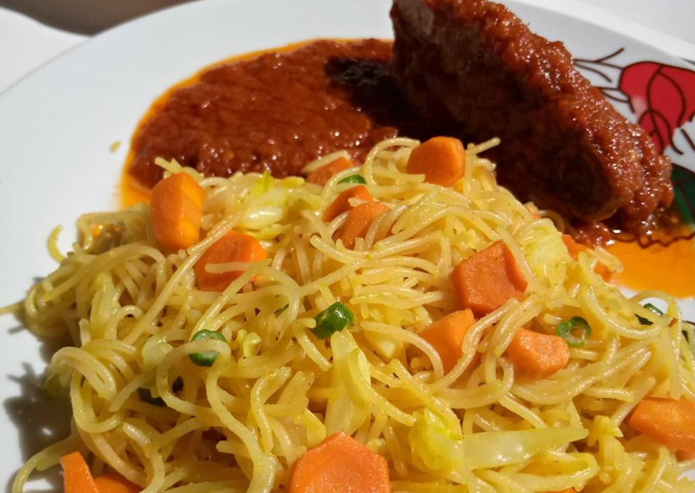 Fried spaghetti