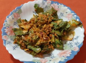 Foto principal de Lentejas en ensalada con salsa de piquillos y mostaza y chispita de picante