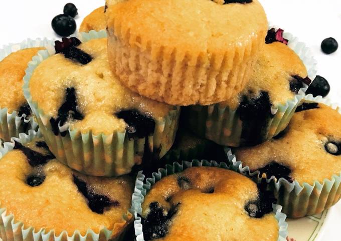 Eggless Blueberry muffins