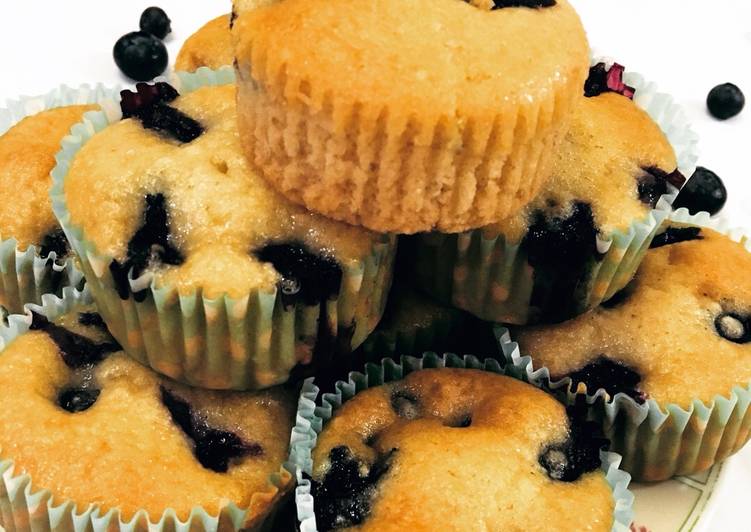 Step-by-Step Guide to Make Quick Eggless Blueberry muffins