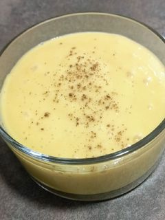 Una foto de Crema fría de mango