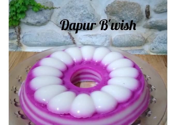 Puding Lapis Susu Buah Naga