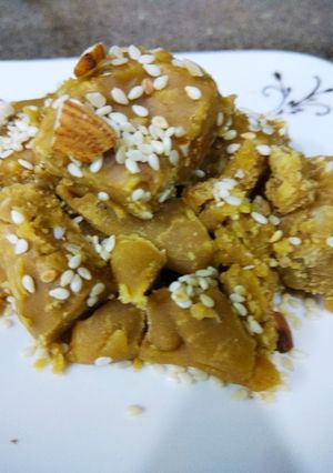 A picture of Masala Gud.