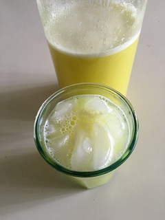 Una foto de Agua Fresca Piña y Pepino