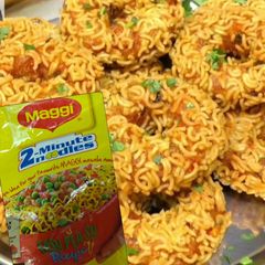 A picture of Crispy Maggi donut.