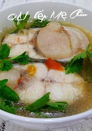 Hình của món Canh cá hú nấu ngót.