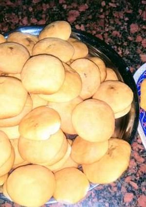 صورة لوصفة طريقه عمل القرص الطريه المحشيه عجوه