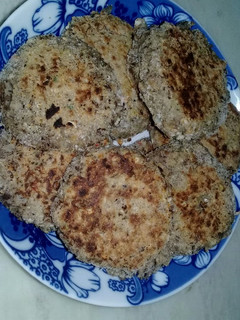 Una foto de Medallones o hamburguesas de lentejas a mi manera