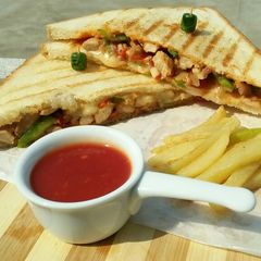 Chicken Fajita Sandwich 😋 A picture of Chicken Fajita Sandwich 😋.