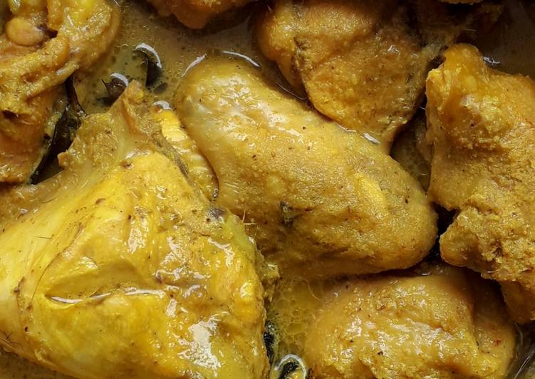 Ayam Ungkep Bumbu Kuning
