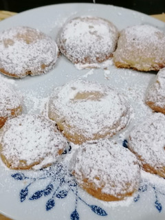 Una foto de Galletas mantequilla y nuez o beso de novia