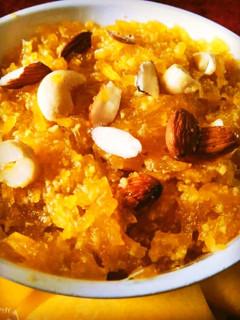फलाहारी कद्दू का हलवा (Falahari kaddu ka halwa recipe in Hindi) रेसिपी मुख्य फोटो