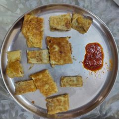 A picture of Egg Rolls.