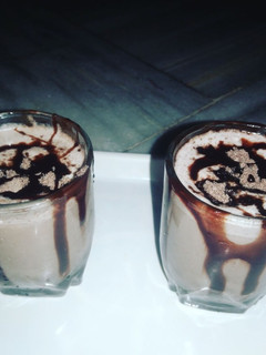 चॉकलेट मिल्क शेक(chocolate milkshake recipe inhindi) रेसिपी मुख्य फोटो