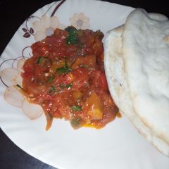 A picture of Piyaz tamatar ki chutney 🤤🤤🤤.