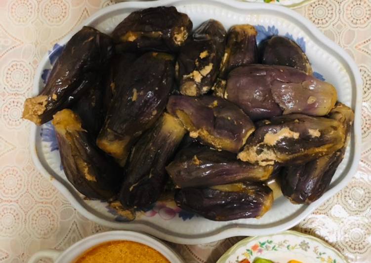 مخشي باذنجان من دون رز تغميس مع الفلفل بشهي