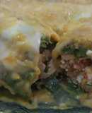 Canelones de verdura con relleno de pollo y salsa de calabaza