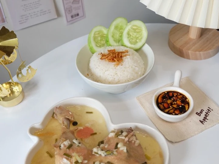 Langkah Gampang Menyiapkan Resep  Nasi + Ayam Hainan Kukus yang Lezat, Bisa Manjain Lidah