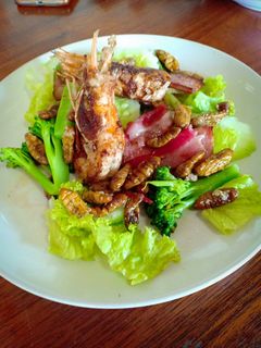 รูปของ สลัดผักรวมมิตร ราดซอสน้ำมันมะกอก#keto