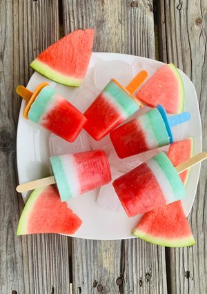 عکسی از دستور پاپسيكل هندوانه اى!🍉