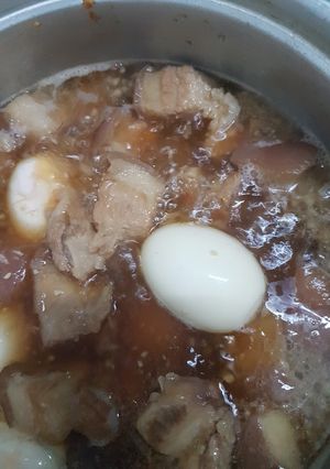 Hình của món Thịt kho hột vịt.