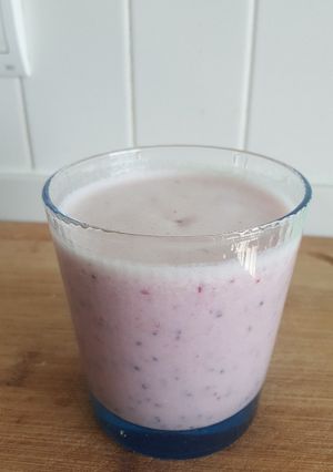 Foto principal de Semillas de Chía. En batido de fresa y plátano
