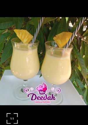 A picture of Pineapple smoothie.