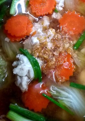 รูปของ แกงจืดไก่สับวุ้นเส้นผักรวม