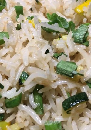A picture of Chinese fried rice.